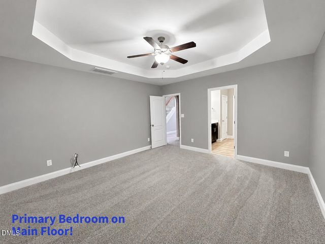 87 Coopers Creek Avenue, Spring Lake, NC 28390