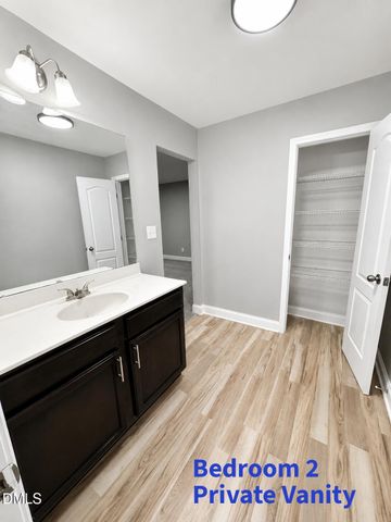 87 Coopers Creek Avenue, Spring Lake, NC 28390