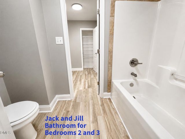 87 Coopers Creek Avenue, Spring Lake, NC 28390