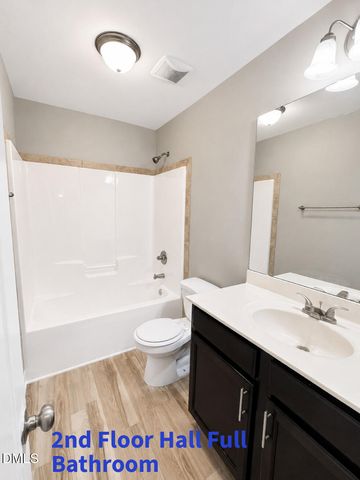 87 Coopers Creek Avenue, Spring Lake, NC 28390