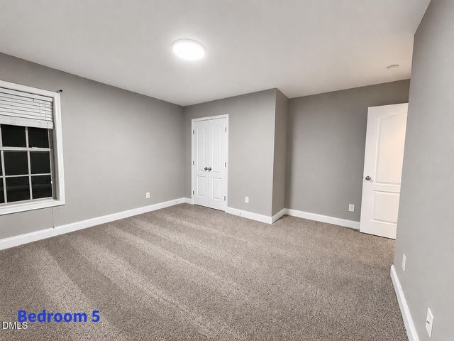 87 Coopers Creek Avenue, Spring Lake, NC 28390