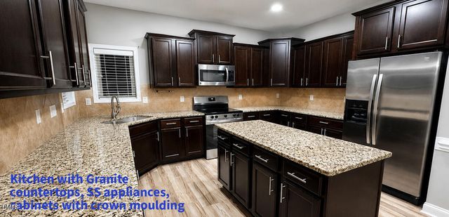 87 Coopers Creek Avenue, Spring Lake, NC 28390