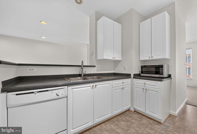 46183 CECIL TER, Sterling, VA 20165