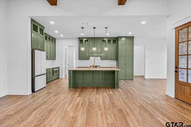 12301 Harlon, Flint, TX 75762