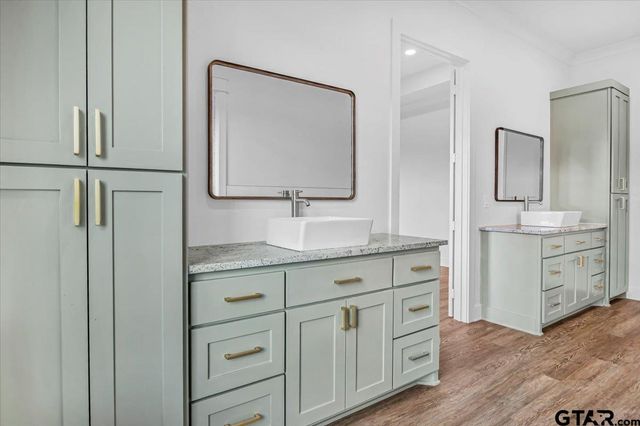 12301 Harlon, Flint, TX 75762