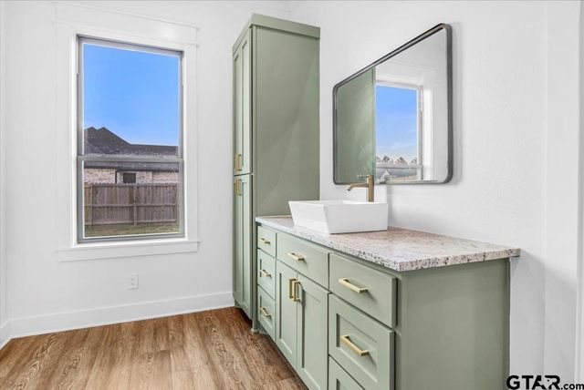 12301 Harlon, Flint, TX 75762