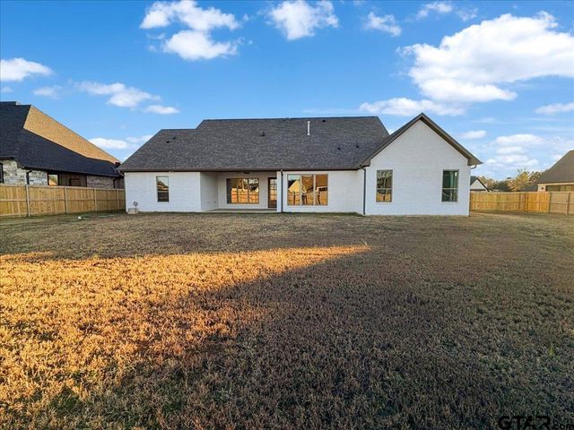 12301 Harlon, Flint, TX 75762