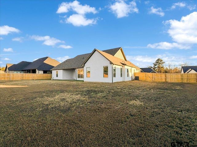 12301 Harlon, Flint, TX 75762