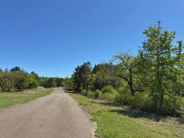 10 ac Cr 2926, Buffalo, TX 75831