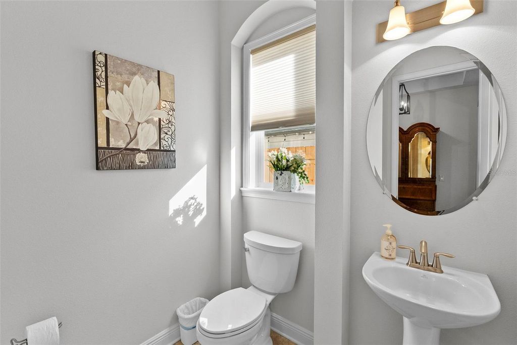 Image 11 of property listing at 1504 S OBRAPIA STREET, Tampa, FL 33629