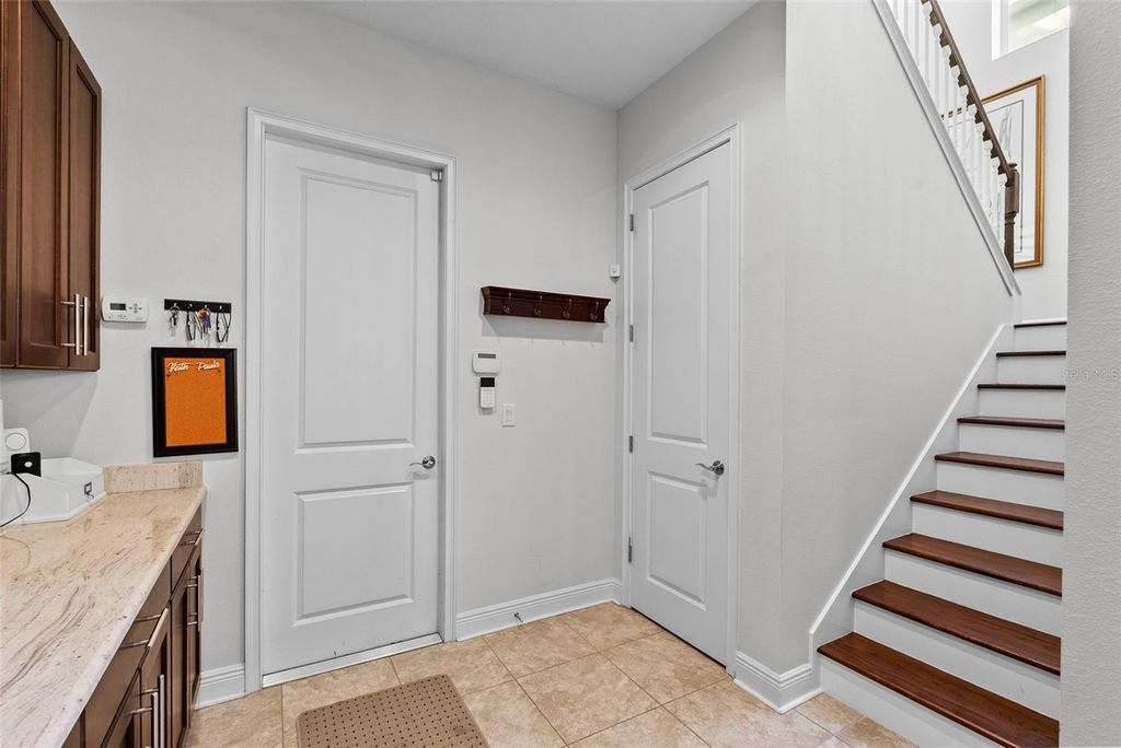 Image 21 of property listing at 1504 S OBRAPIA STREET, Tampa, FL 33629