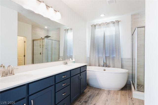 920 East Sunset Road, Henderson, NV 89011