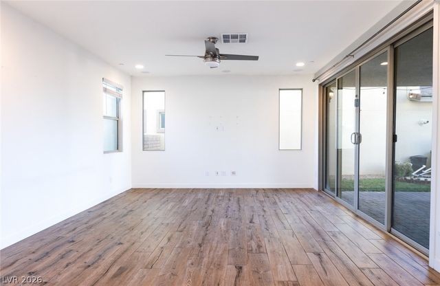 920 East Sunset Road, Henderson, NV 89011