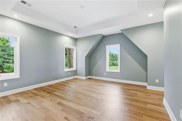 4113 W 67th Street, Prairie Village, KS 66208