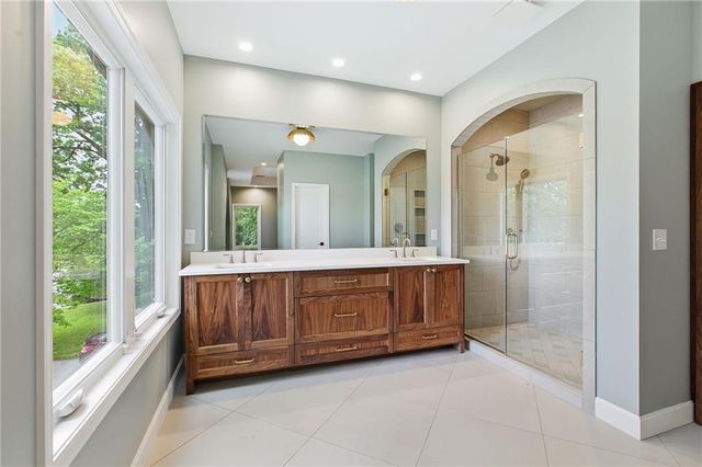 4113 W 67th Street, Prairie Village, KS 66208