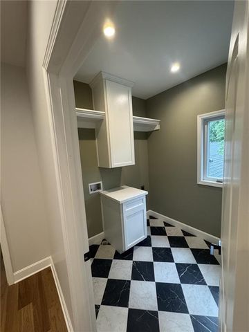 4113 W 67th Street, Prairie Village, KS 66208