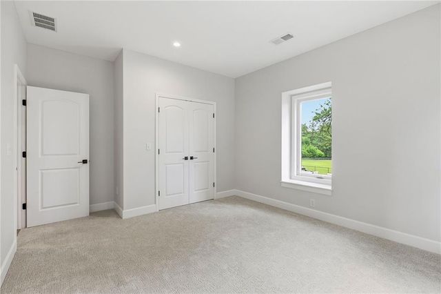 4113 W 67th Street, Prairie Village, KS 66208