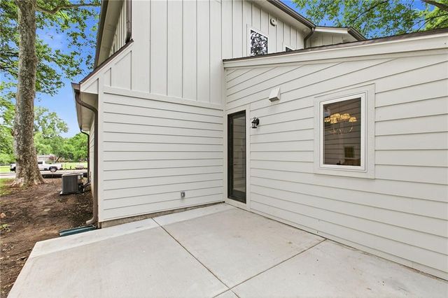 4113 W 67th Street, Prairie Village, KS 66208