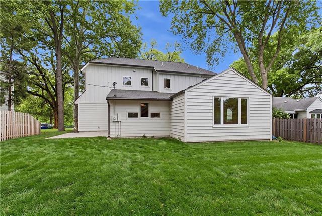 4113 W 67th Street, Prairie Village, KS 66208