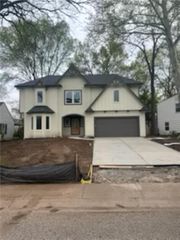 4113 W 67th Street, Prairie Village, KS 66208