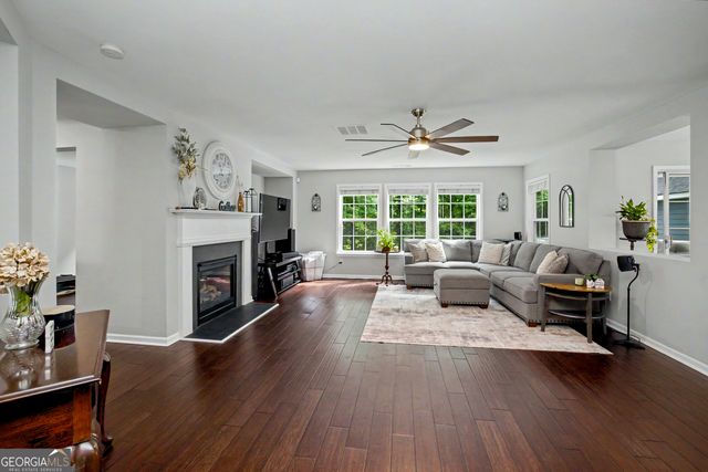 15 Nash Lane, Newnan, GA 30263