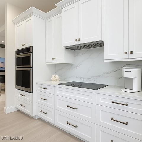 3695 Montreux LN 201, Naples, FL 34114