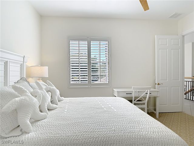 3695 Montreux LN 201, Naples, FL 34114