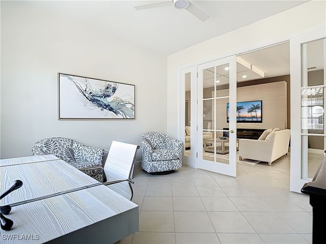 3695 Montreux LN 201, Naples, FL 34114