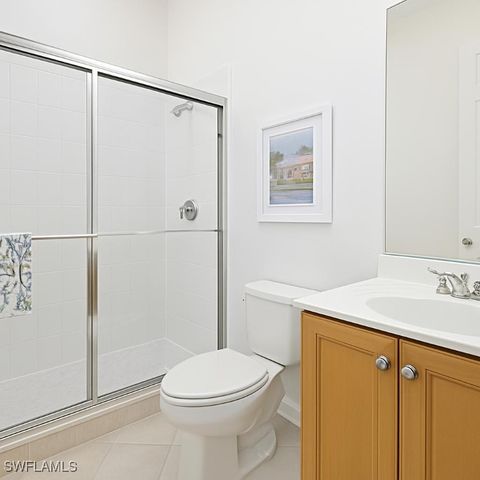 3695 Montreux LN 201, Naples, FL 34114