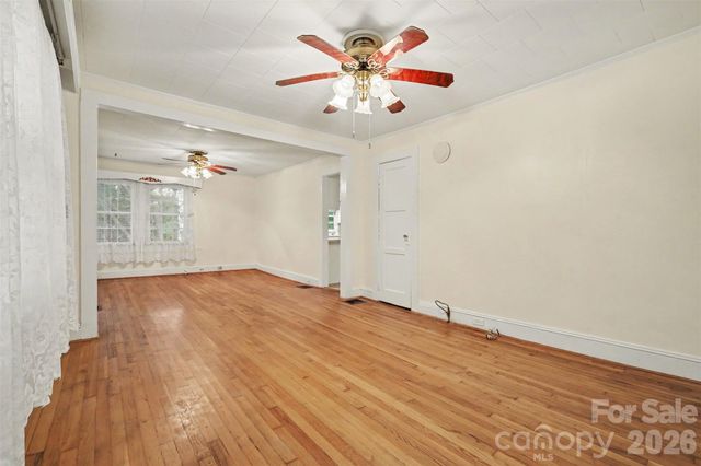 515 N Hill Street, Dallas, NC 28034