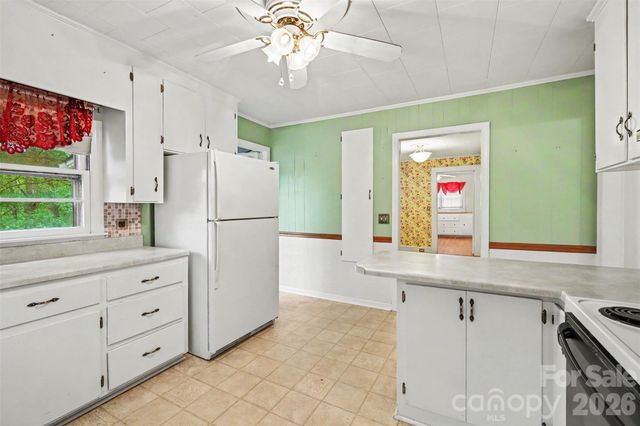 515 N Hill Street, Dallas, NC 28034