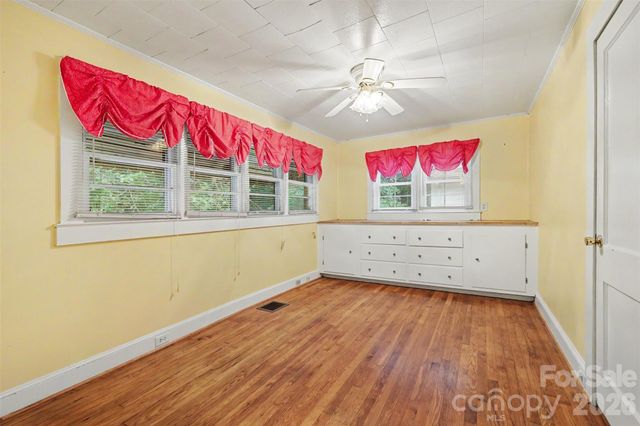 515 N Hill Street, Dallas, NC 28034