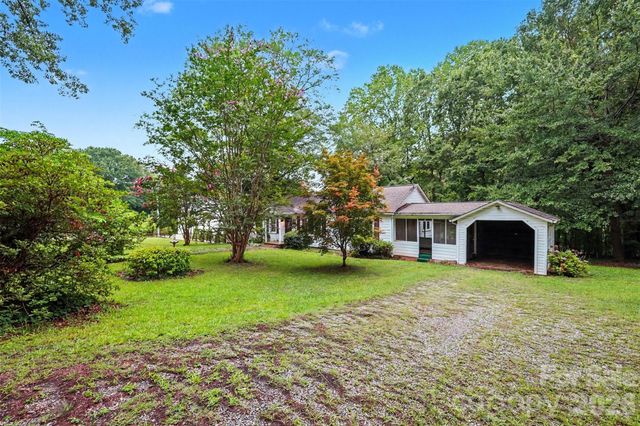 515 N Hill Street, Dallas, NC 28034
