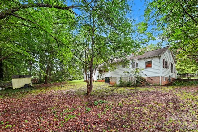 515 N Hill Street, Dallas, NC 28034