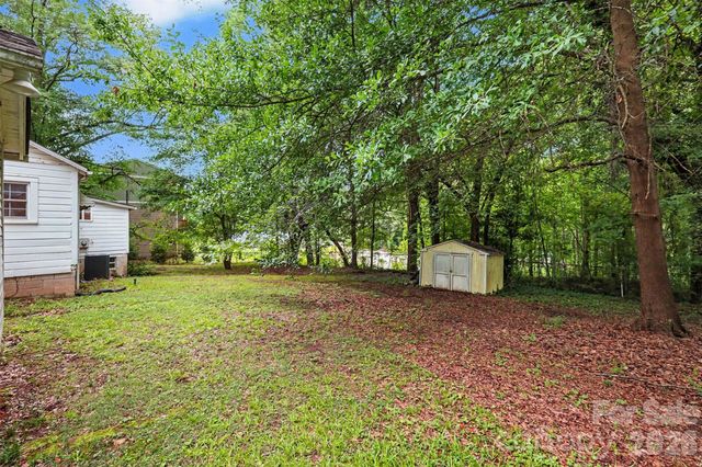 515 N Hill Street, Dallas, NC 28034