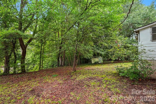515 N Hill Street, Dallas, NC 28034