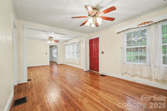 515 N Hill Street, Dallas, NC 28034