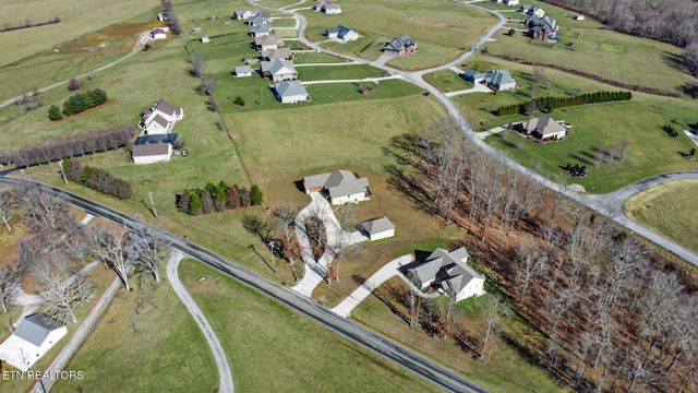 5843 Dunbar Rd, Crossville, TN 38572