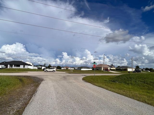 2129 Santa Barbara Boulevard N, Cape Coral, FL 33993