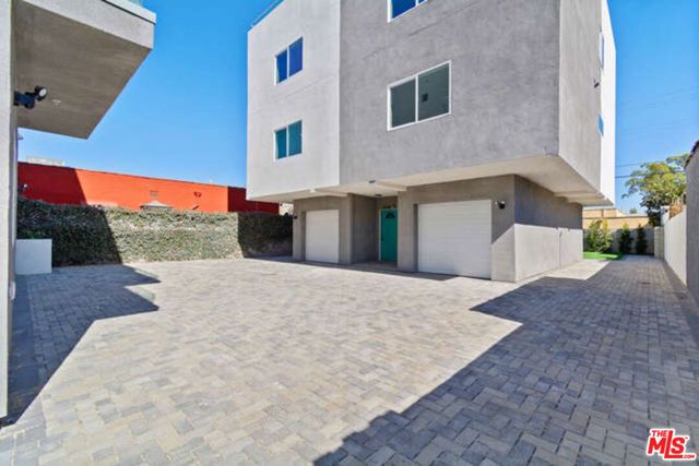 2636 Virginia Road, Los Angeles, CA 90016