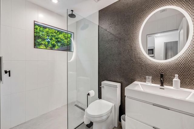 470 E Avenida Olancha, Palm Springs, CA 92264