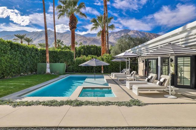 470 E Avenida Olancha, Palm Springs, CA 92264