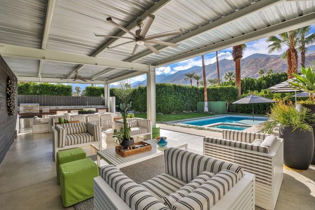 470 E Avenida Olancha, Palm Springs, CA 92264