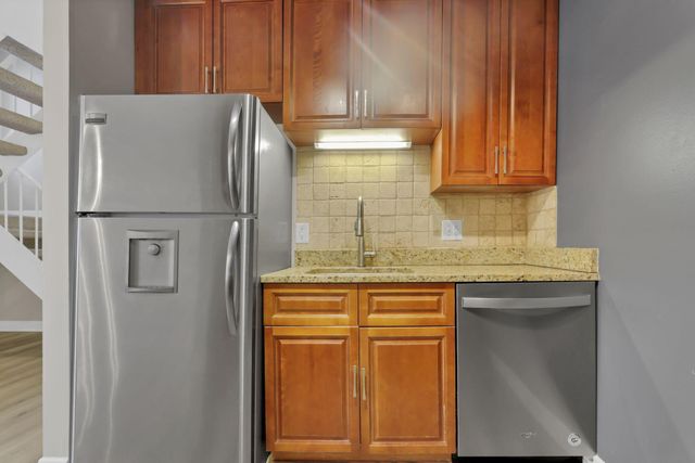 201 W 2nd Avenue, Columbus, OH 43201
