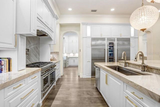 16220 VILLARREAL DE AVILA, Tampa, FL 33613