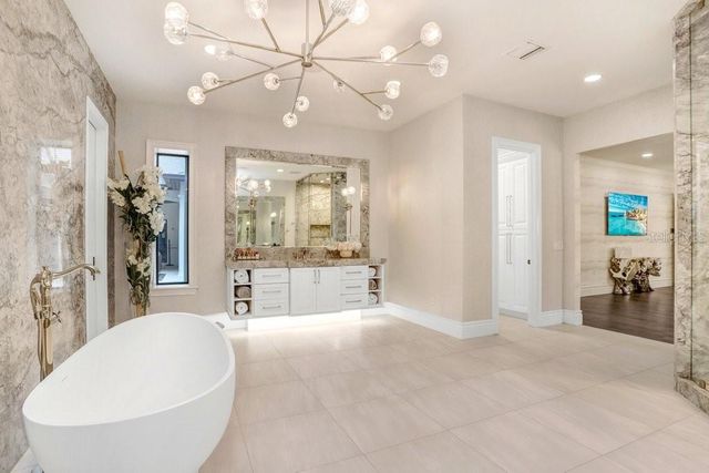 16220 VILLARREAL DE AVILA, Tampa, FL 33613