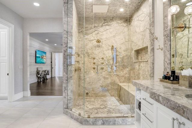 16220 VILLARREAL DE AVILA, Tampa, FL 33613