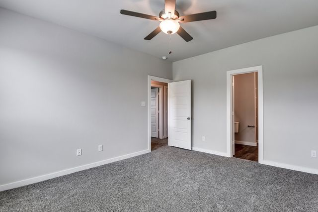748 Wheatfield Drive, Venus, TX 76084