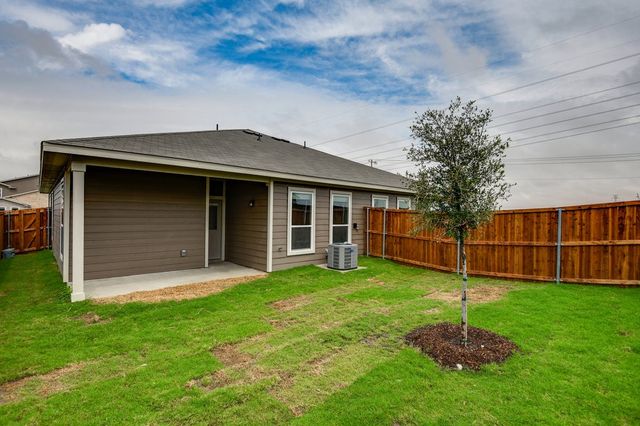 748 Wheatfield Drive, Venus, TX 76084