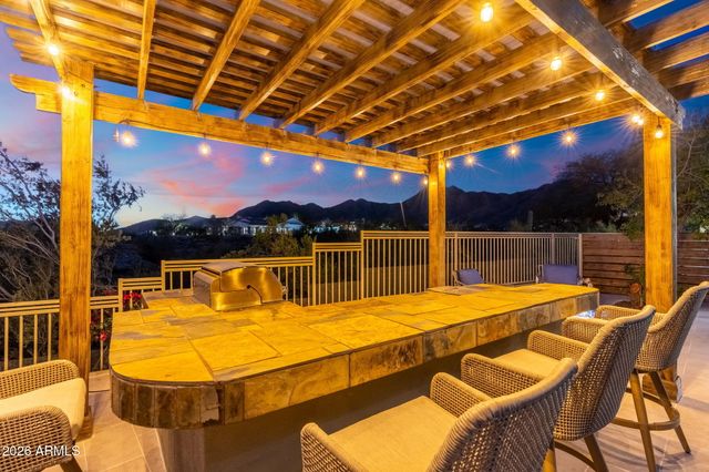 13826 E GAIL Road, Scottsdale, AZ 85259